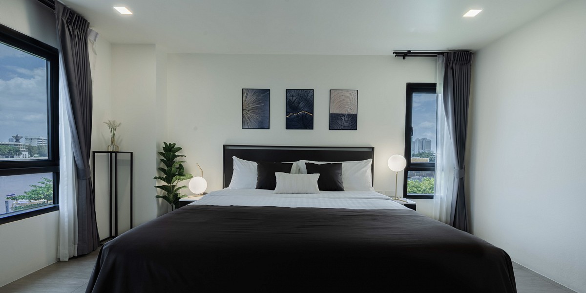 Deluxe King River View Room